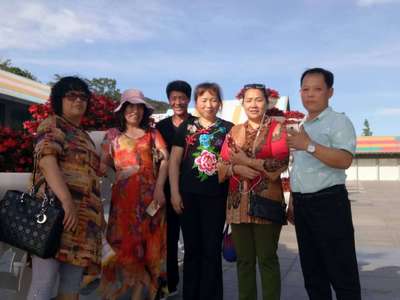 平安萬家 隆興家政服務(wù)行業(yè) --訪大連市平安興隆家政服務(wù)公司總經(jīng)理楊愛平