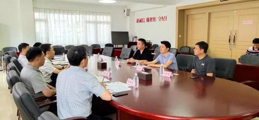 蘇州蠶食網(wǎng)絡(luò)科技與大連市西崗區(qū)政府達(dá)成招商引資簽約，助推大連家政服務(wù)業(yè)數(shù)字化升級